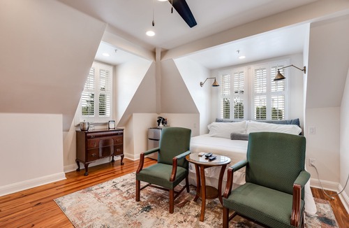 Five Points Bed & Breakfast | Riverdale Inn