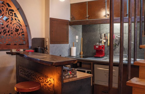 Riverenert Cottage | Riverenert: average house south mountain