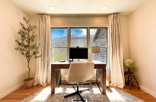 Burnsville House | Riverfront 4BR Lodge w/Hot Tub. Sleeps 10. Escape to cool Blue Ridge Mountains