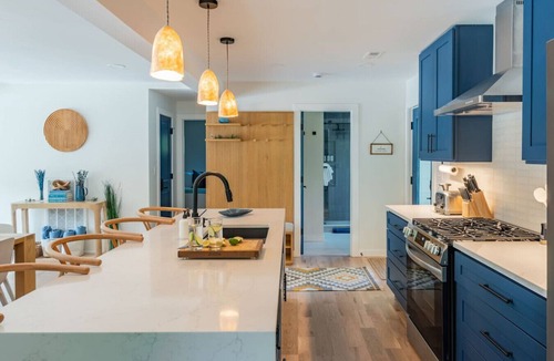 Mount Marion House | Riverfront 4BR | Winter Views & Hot Tub