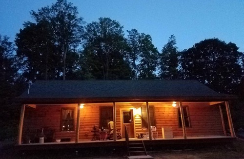 Warrensburg Cabin | RIVERFRONT ADIRONDACK LOG CABIN