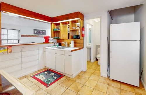 Rochester Apartment | Riverfront apt with river & mtn views, beach access, canoes, hammock, firepit