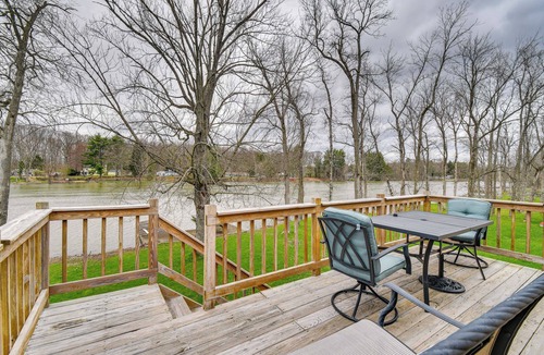 Baldwinsville Apartment | Riverfront Baldwinsville Apartment w/Shared Deck!