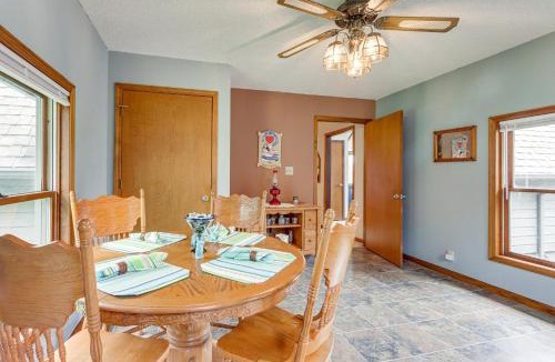 Treece House | Riverfront Baxter Springs Home with Deck and Grill!