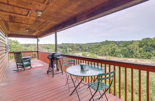 Berryville Cabin | Riverfront Berryville Cabin w/Grill & Fireplace!