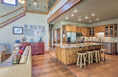 Blanco House | Riverfront Blanco Home w/Shaded Porch + Hot Tub