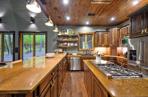 Golden Resort | Riverfront Cabin, Bunkhouse & Saloon-160 Acres/Hiking Trails!Kayaks Provided!