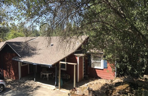 Placerville House | Riverfront Cabin in Coloma!