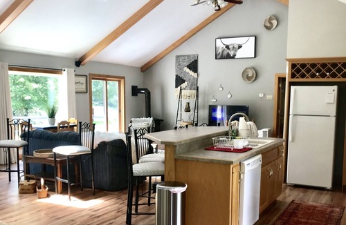 Drifting Cabin | Riverfront Cabin Oasis/PSU football/Elk viewing