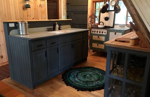 Hopkinton House | Riverfront Cabin Rental with Lovely Screened Porch near Potsdam, New York