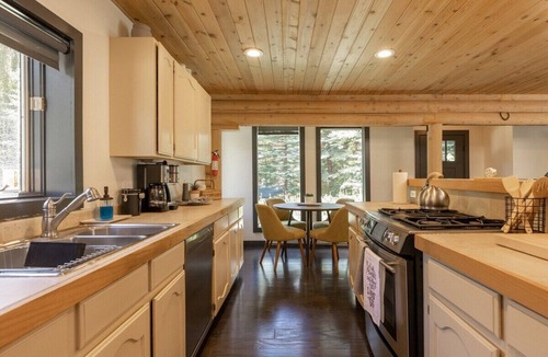 Board Ranch Cabin | Riverfront Cabin Sun Valley Area