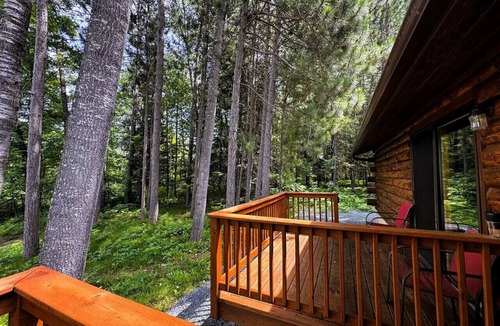 Crystal Falls Cabin | Riverfront Cabin #9.