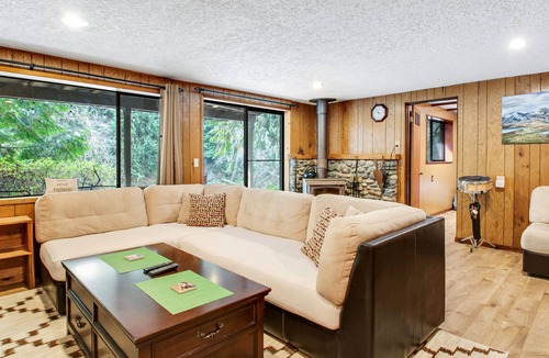 Lime Kiln Cabin | Riverfront cabin on the Stillaguamish with private beach & deck