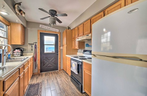 Bushnell Cabin | Riverfront Cabin w Screened Patio & Fire Pit!