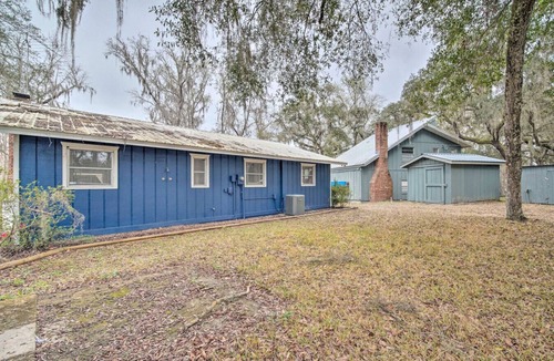 Bushnell Cabin | Riverfront Cabin w Screened Patio & Fire Pit!