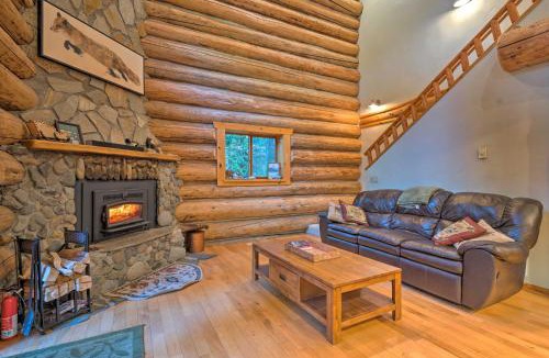 Gold Bar House | Riverfront Cabin with Hot Tub 2 Mi to Eagle Falls