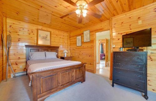 Cheboygan House | Riverfront Cheboygan Cabin with Kayaks and Dock!
