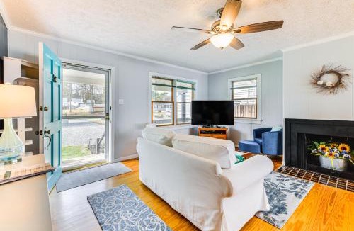 Colonial Beach House | Riverfront Colonial Beach Home w/Private Beach!