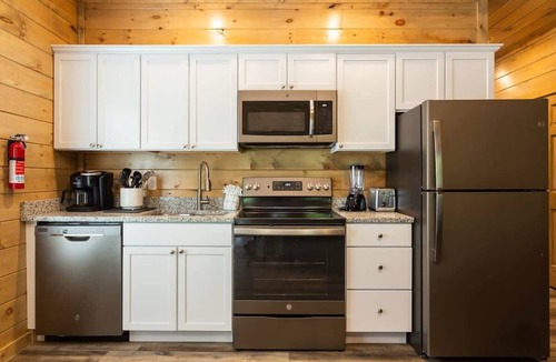 Pigeon Forge Cabin | Riverfront Cottage In Downtown Pigeon Forge!
