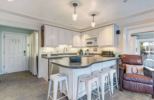 Bend Cottage | Riverfront Cottage - Steam Room & Pet Friendly!