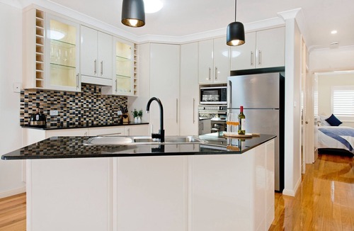 North Haven Apartment | Riverfront Couples Retreat