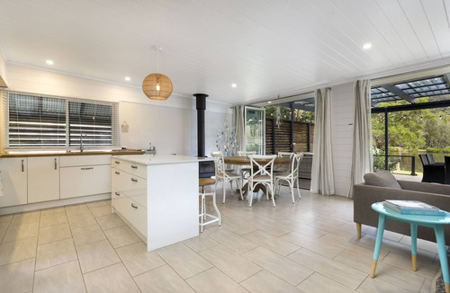 Lower Macdonald House | Riverfront Escape - Waterski, Kayak, Fish, Relax!