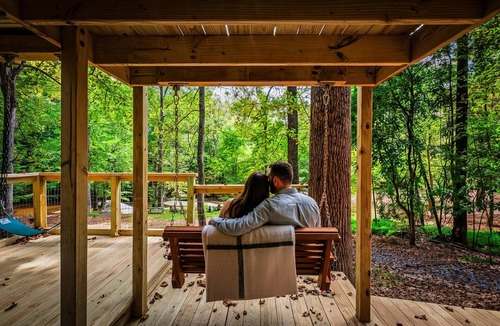 Mount Airy Cabin | Riverfront Escape: Pool, Hot Tub, Disc Golf, Fire Pit, Games, Adventure Tower