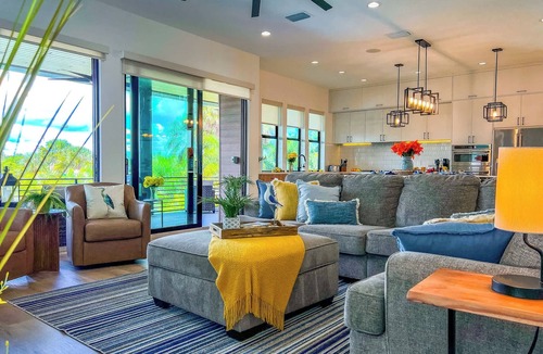 South Seminole Heights House | Riverfront Escape | Pool/Spa, Fire Pit & Games