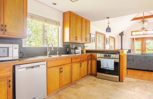 Martindale House | Riverfront Estate - 3 Houses - Pool + Hot Tub + Gym - Sleeps 24