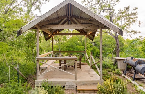 Martindale House | Riverfront Estate - 3 Houses - Pool + Hot Tub + Gym - Sleeps 24