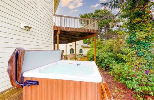 Florence House | Riverfront Estate