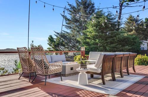 Florence House | Riverfront! Family Friendly, Hot Tub, Fire Pit, EV
