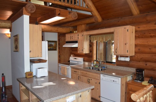 Douglas County Cabin | Riverfront Farwood Cabin Retreat