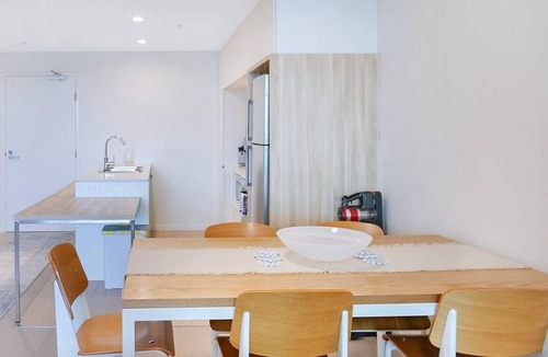 Hamilton Apartment | Riverfront Flow Poolside and Portside in Hamilton