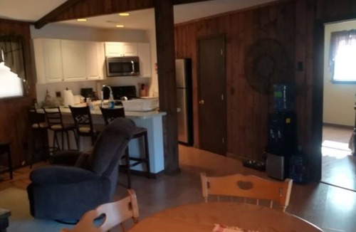 Fishers Hill Cabin | Riverfront Getaway Cabin