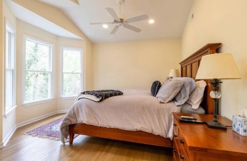 Crownsville House | Riverfront Hangar