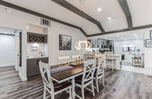 Niles House | Riverfront Haven: Hot Tub, Fire Place 5 Beds Near ND