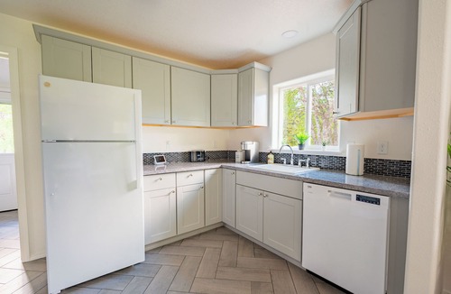 Dorena Cottage | Riverfront Home, 5 mins from Dorena Lake!