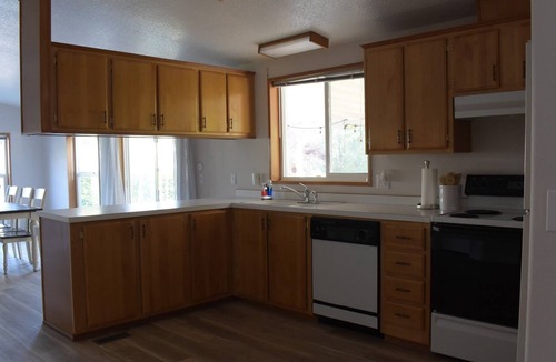 Westfir House | Riverfront Home