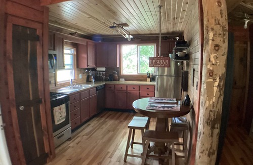 Grass Creek House | Riverfront house on the Tippecanoe River- Yogi’s Den - upper level