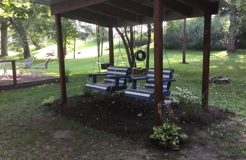 Grass Creek House | Riverfront house on the Tippecanoe River- Yogi’s Den - upper level