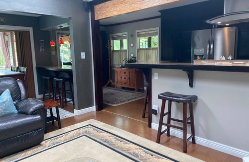 Guerneville House | RIVERFRONT, KAYAKS, DOCK, YARD, VIEW, HOT TUB, POOL TABLE, BBQ, 5 STAR