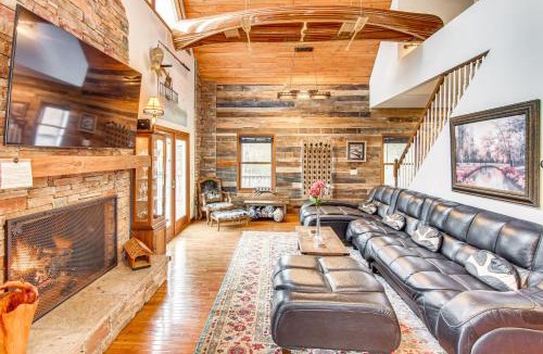 Rutherfordton House | Riverfront Lake Lure Lodge w/Fire Pit & Deck!
