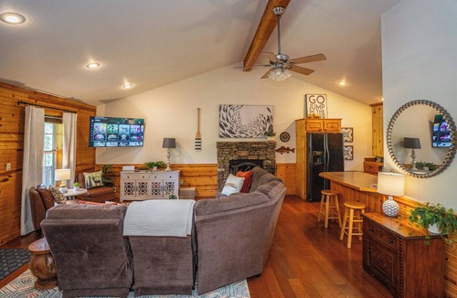 Heber Springs Cabin | Riverfront Little Red Cabin, Hot Tub, Trout Fishing, Views & Boat Access