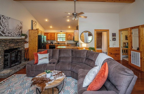 Heber Springs Cabin | Riverfront Little Red Cabin, Hot Tub, Trout Fishing, Views & Boat Access