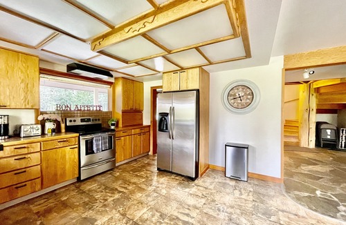 Trout Lake Cabin | Riverfront Lodge - Ideal for small and large groups with room to spread out