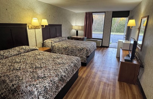 Burkesville Hotel | Riverfront Lodge