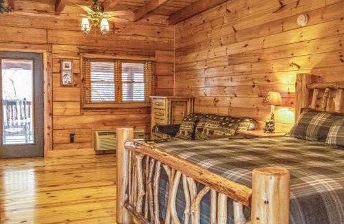 Tellico Plains Cabin | Riverfront Lodge