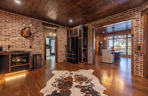 Townsend House | Riverfront Luxury Waterfront Home W/Hot Tub and Marsh-view
