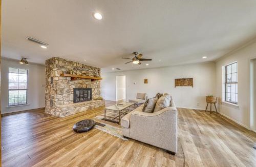 Liberty Hill House | Riverfront Oasis